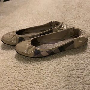 Burberry ballet flats. Size 36. Tan